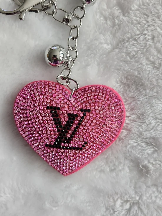 Pink Heart Rhinestone Keychain with Luxury Logo Bag Charm - Picture 2 of 4